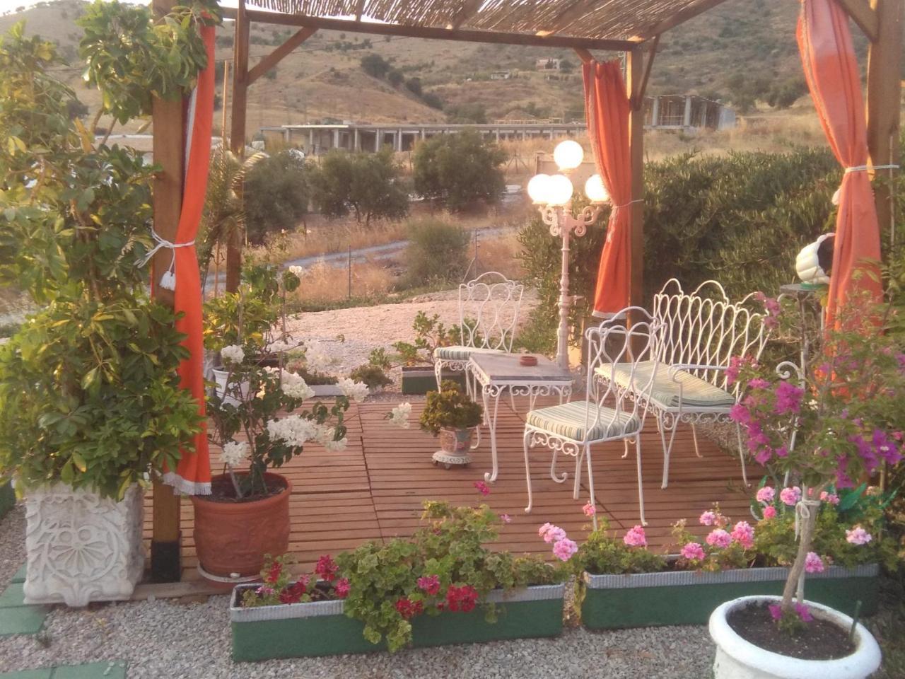 Relente Guest House Касабермеха Екстериор снимка